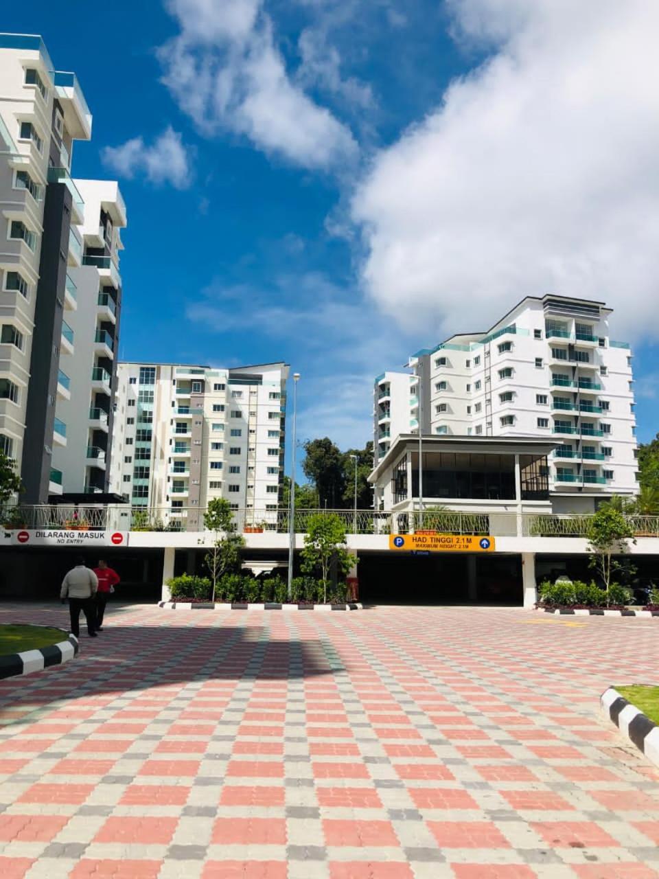 The Quintet Condominium 3-1 タナ・ラタ エクステリア 写真